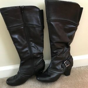 BareTraps black boots